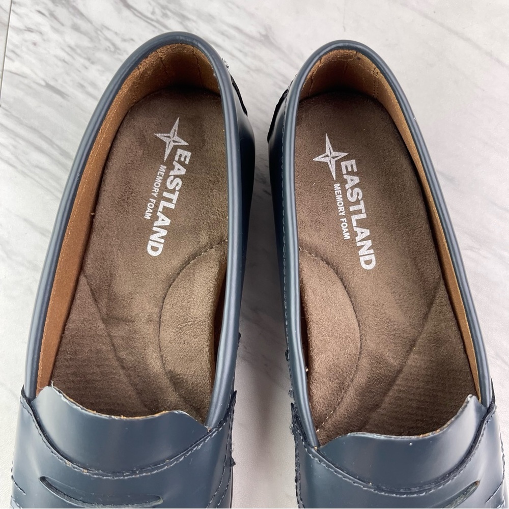 Eastland Classic II Women’s 7.5 Blue Leather Moccasin Penny Loafers Slip On Shoe - Picture 7 of 13